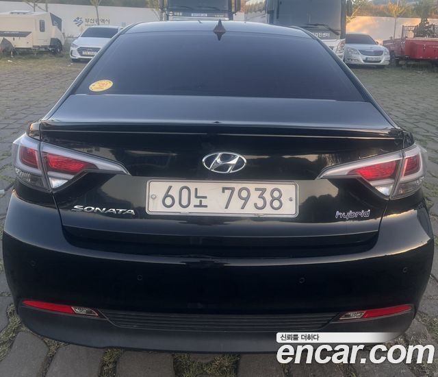 Hyundai Sonata Hybrid (LF) 2.0 HEV Modern 2016 — фото 5
