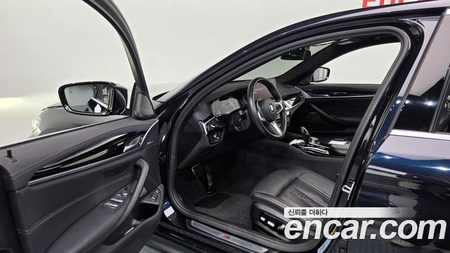 BMW 5 Series (G30) 530e M Sport 2021 — фото 10
