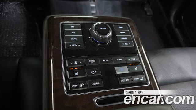 Hyundai Equus (New) VS380 Modern 2015 — фото 18