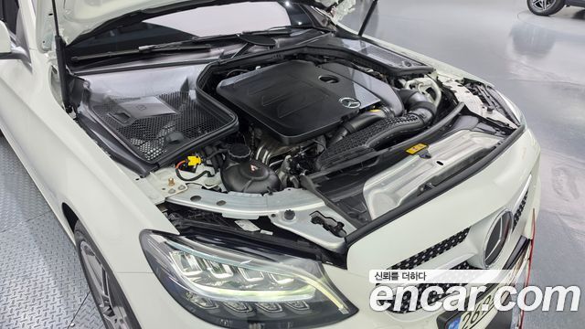 Mercedes-Benz C-Class (W205) C200 AMG Line 2021 — фото 6