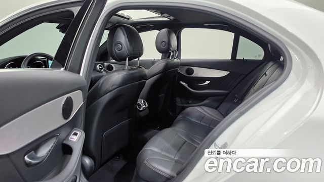 Mercedes-Benz C-Class (W205) C200 AMG Line 2021 — фото 11