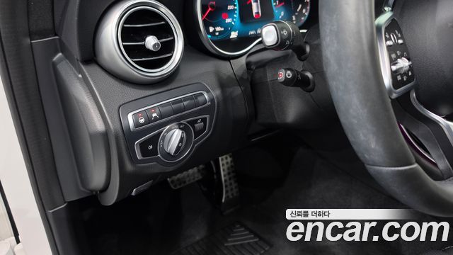 Mercedes-Benz C-Class (W205) C200 AMG Line 2021 — фото 20