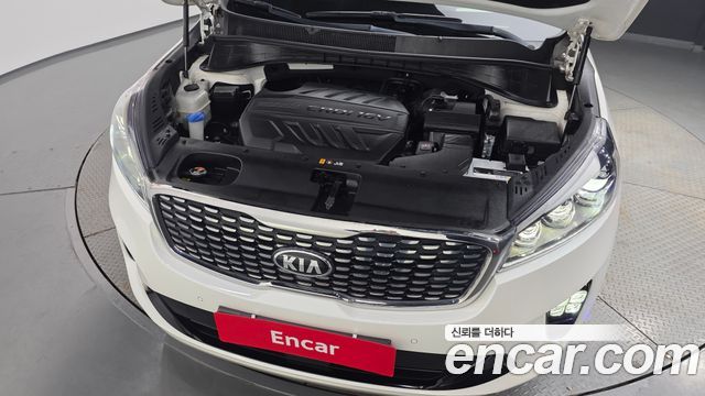 Kia Sorento Diesel 2.2 2WD Noblesse Special 2019 — фото 6