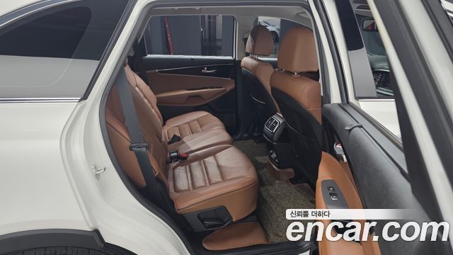 Kia Sorento Diesel 2.2 2WD Noblesse Special 2019 — фото 12