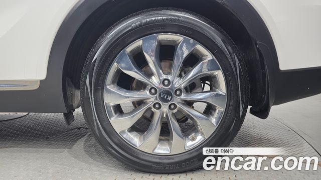Kia Sorento Diesel 2.2 2WD Noblesse Special 2019 — фото 21