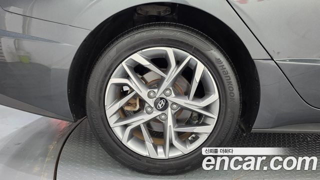 Hyundai Sonata (DN8) 2.0 Premium Family 2021 — фото 5
