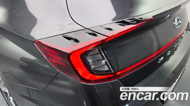 Hyundai Sonata (DN8) 2.0 Premium Family 2021 — фото 29
