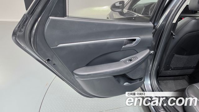 Hyundai Sonata (DN8) 2.0 Premium Family 2021 — фото 31