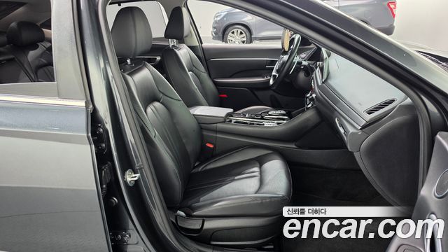 Hyundai Sonata (DN8) 2.0 Premium Family 2021 — фото 32