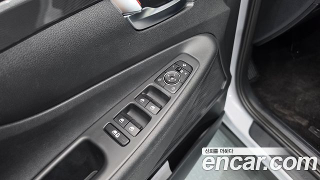 Hyundai Santa Fe Diesel 2.2 2WD Prestige 2022 — фото 27