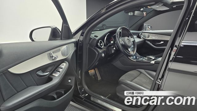 Mercedes-Benz GLC-Class (X253) GLC300 4MATIC AMG Line Coupe 2019 — фото 10