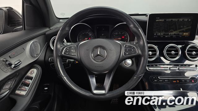 Mercedes-Benz GLC-Class (X253) GLC300 4MATIC AMG Line Coupe 2019 — фото 17