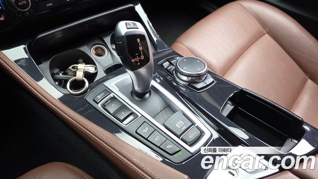 BMW 5 Series (F10) 520d xDrive M Aero Dynamic 2016 — фото 9