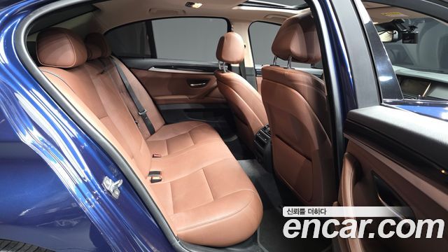 BMW 5 Series (F10) 520d xDrive M Aero Dynamic 2016 — фото 12