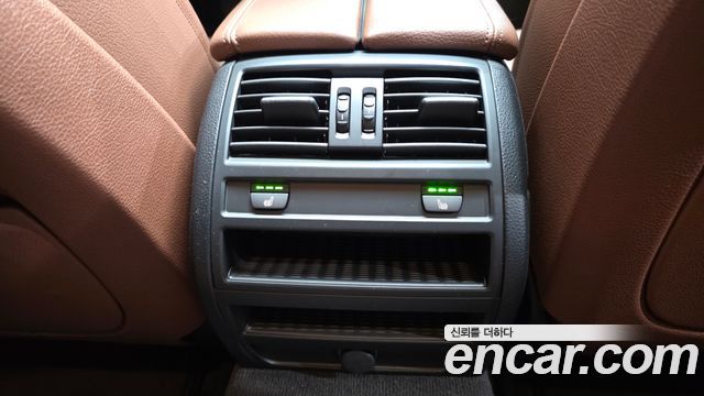 BMW 5 Series (F10) 520d xDrive M Aero Dynamic 2016 — фото 19