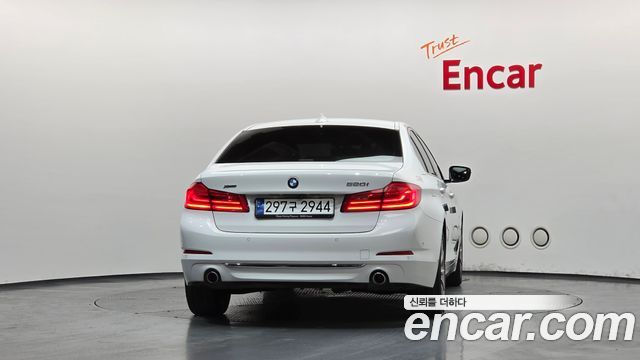 BMW 5 Series (G30) 520i Luxury 2018 — фото 4
