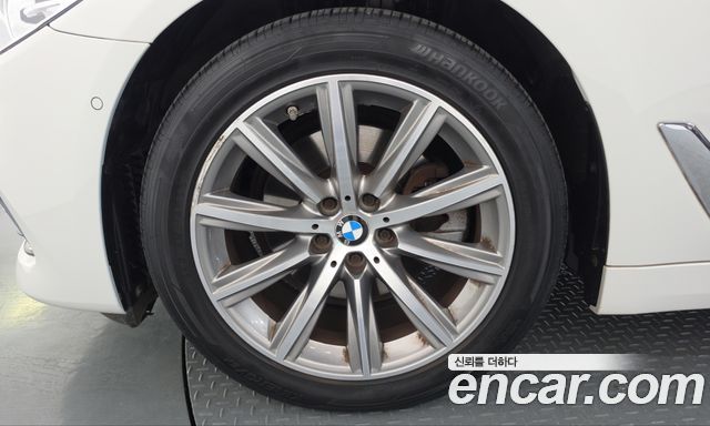 BMW 5 Series (G30) 520i Luxury 2018 — фото 5