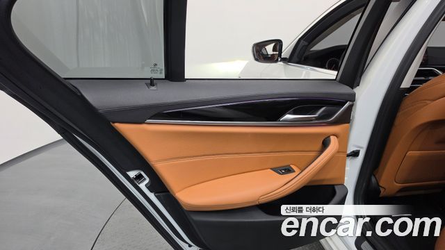 BMW 5 Series (G30) 520i Luxury 2018 — фото 25