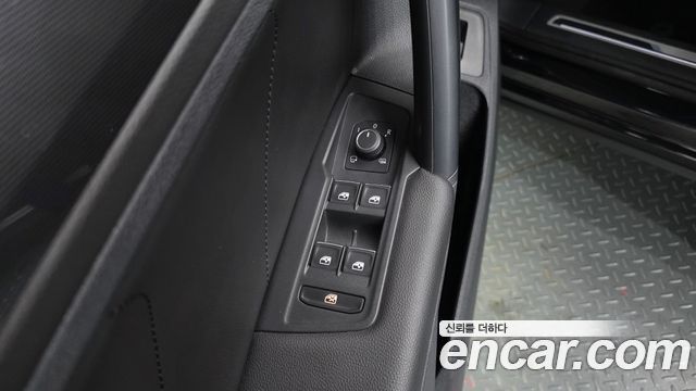 Volkswagen Tiguan (II) 2.0 TDI Prestige 2020 — фото 20