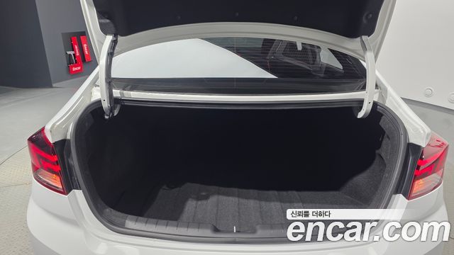 Hyundai Avante (AD) 1.6 Smart Choice 2020 — фото 17