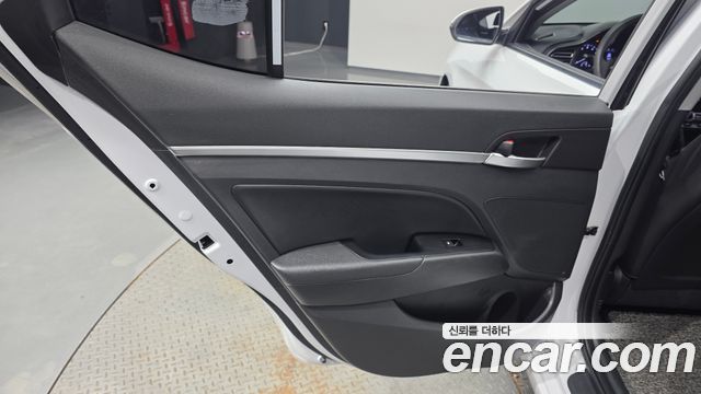 Hyundai Avante (AD) 1.6 Smart Choice 2020 — фото 25