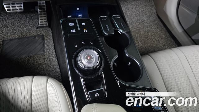 Kia K8 2.5 Gasoline 2WD Signature 2022 — фото 9