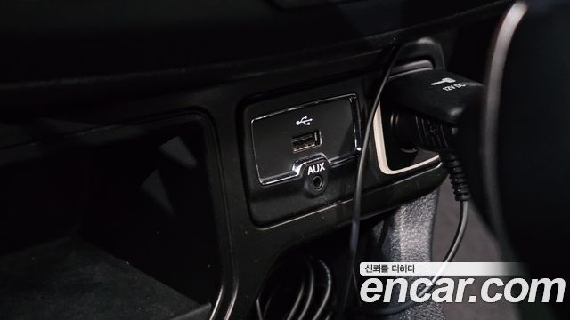 Jeep Renegade 2.4 Longitude 2018 — фото 31