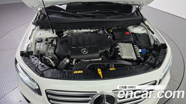 Mercedes-Benz GLB-Class (X247) GLB200 d 2024 — фото 6