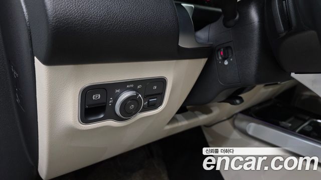 Mercedes-Benz GLB-Class (X247) GLB200 d 2024 — фото 12