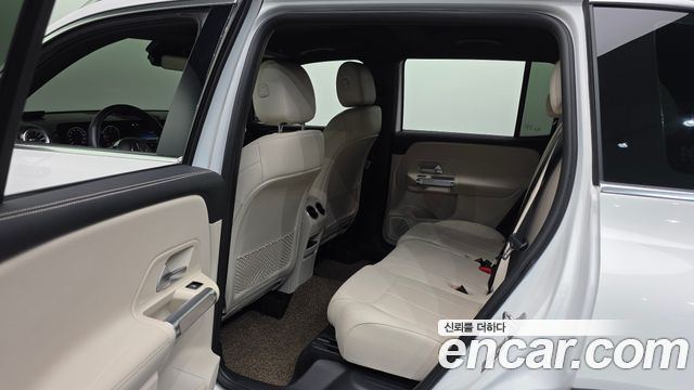 Mercedes-Benz GLB-Class (X247) GLB200 d 2024 — фото 17