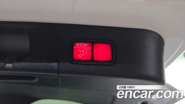 Mercedes-Benz GLB-Class (X247) GLB200 d 2024 — фото 27