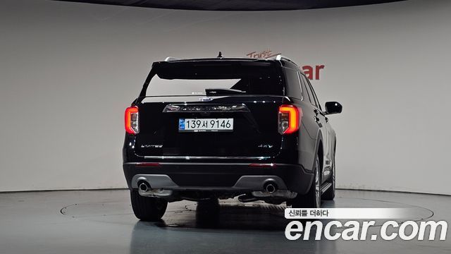 Ford Explorer (VI) 2.3 LimIted 4WD 2023 — фото 4