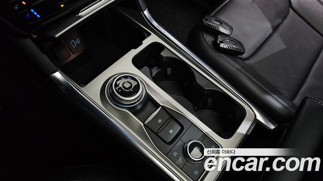 Ford Explorer (VI) 2.3 LimIted 4WD 2023 — фото 9
