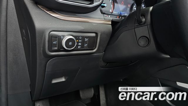 Ford Explorer (VI) 2.3 LimIted 4WD 2023 — фото 16