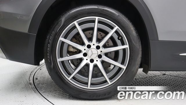 Mercedes-Benz GLB-Class (X247) AMG GLB35 4MATIC 2023 — фото 6