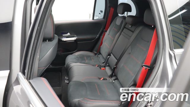 Mercedes-Benz GLB-Class (X247) AMG GLB35 4MATIC 2023 — фото 16