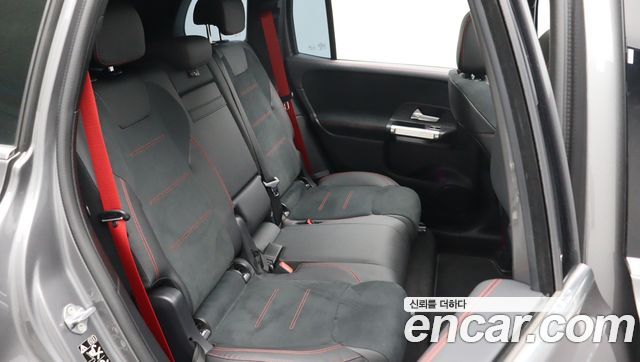 Mercedes-Benz GLB-Class (X247) AMG GLB35 4MATIC 2023 — фото 17