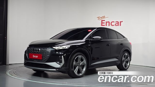 Audi Q4 e-tron (F4) 45 Premium
