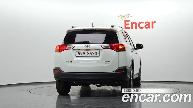 Toyota RAV4 2.5 4WD 4th 2014 — фото 4