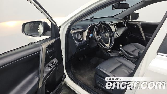 Toyota RAV4 2.5 4WD 4th 2014 — фото 12