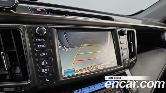 Toyota RAV4 2.5 4WD 4th 2014 — фото 15