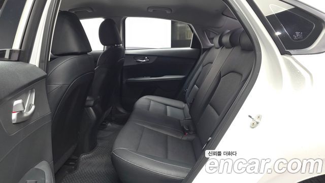 Kia K3 Trendy 2020 — фото 26