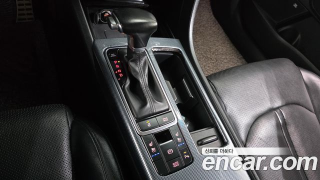 Kia K5 (II) 2.0 Turbo SX Noblesse special 2016 — фото 9