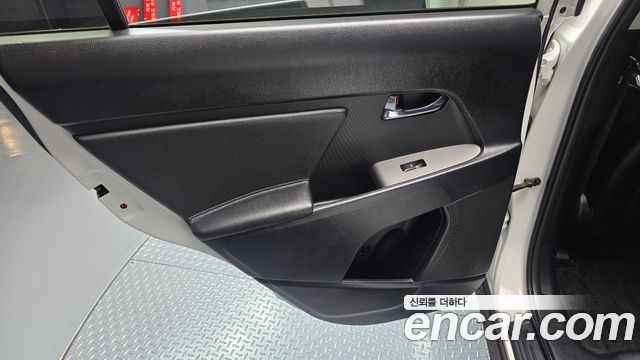 Kia Sportage R Diesel 2WD Trendy 2014 — фото 25