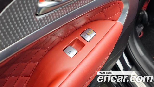 Genesis G70 Gasoline 3.3T 4WD 2021 — фото 19