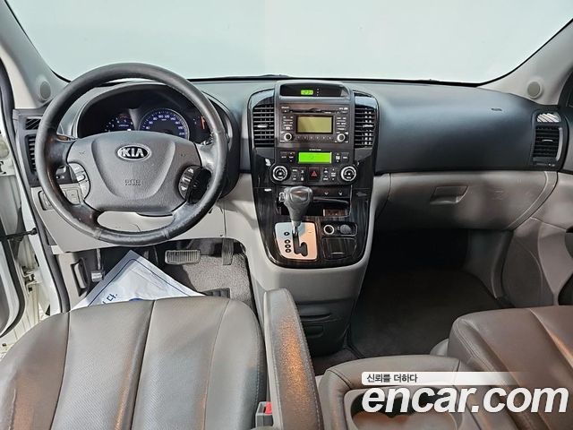 Kia Carnival R New Carnival Limousine GLX High-Deluxe 2014 — фото 5