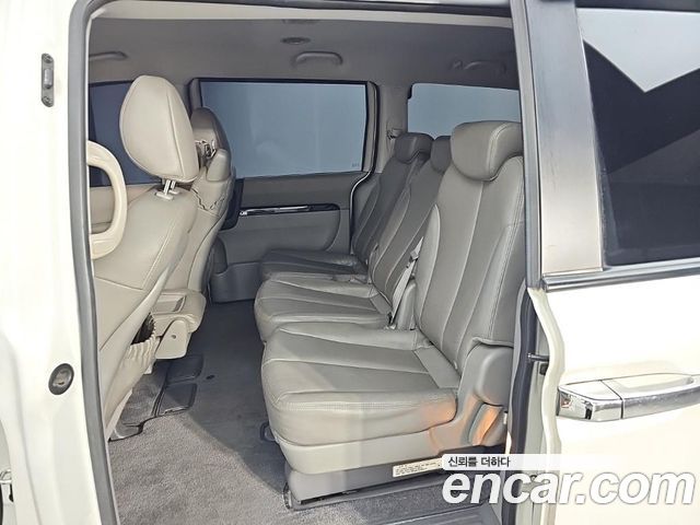 Kia Carnival R New Carnival Limousine GLX High-Deluxe 2014 — фото 16