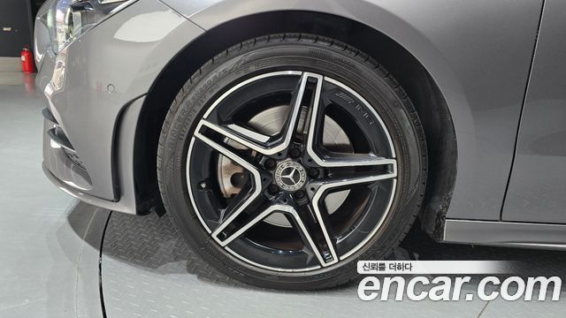 Mercedes-Benz CLA-Class (C118) CLA250 4MATIC 2021 — фото 5
