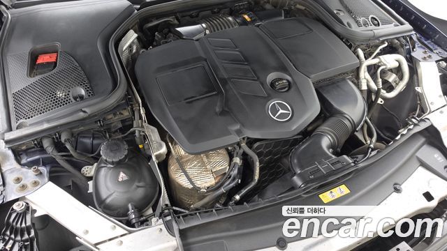 Mercedes-Benz E-Class (W213) E220d 4MATIC Exclusive 2018 — фото 6