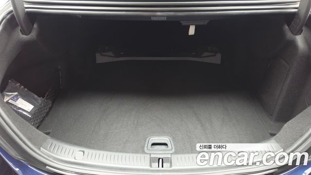 Mercedes-Benz E-Class (W213) E220d 4MATIC Exclusive 2018 — фото 20